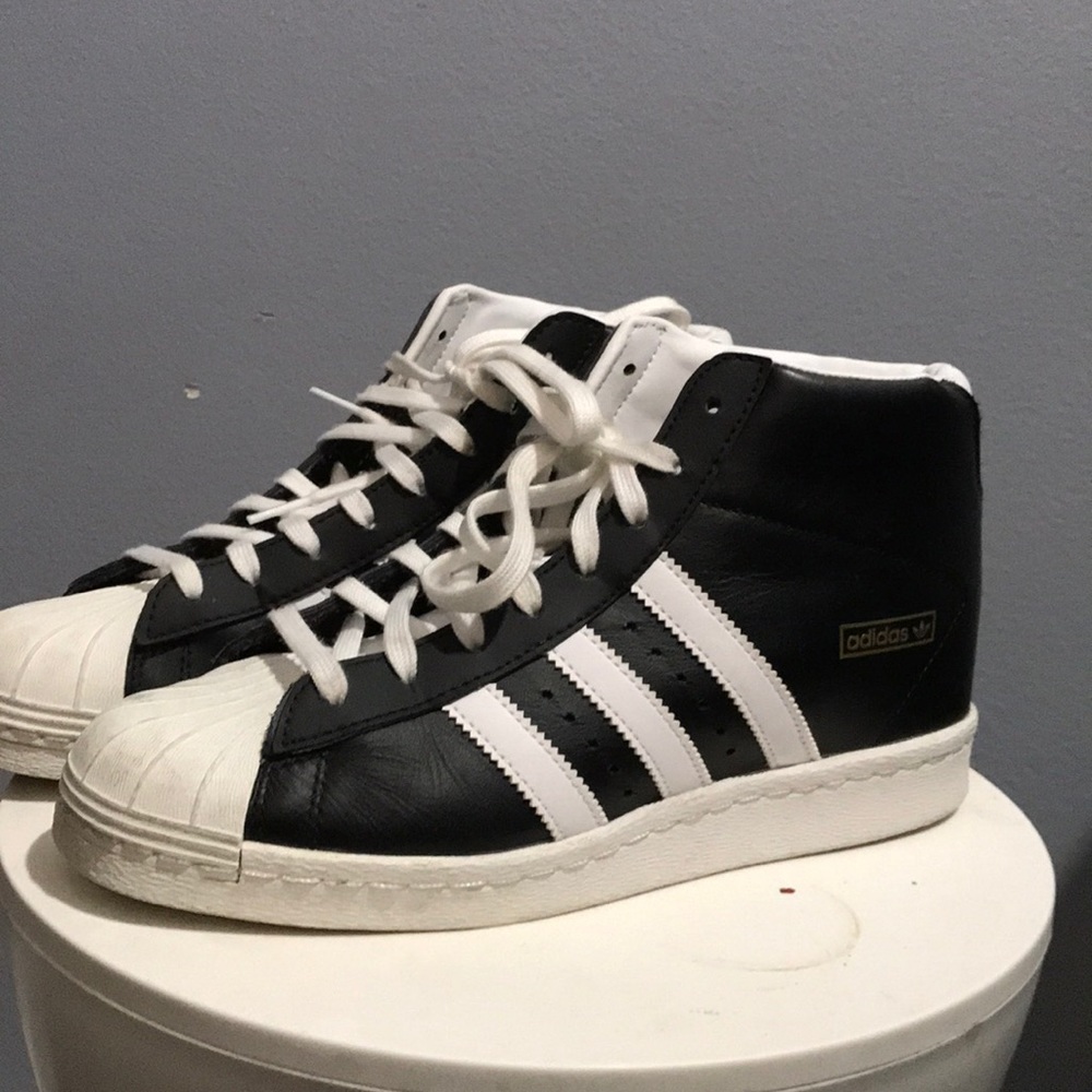 Authentic Adidas Secret Wedge Size 8 Heels